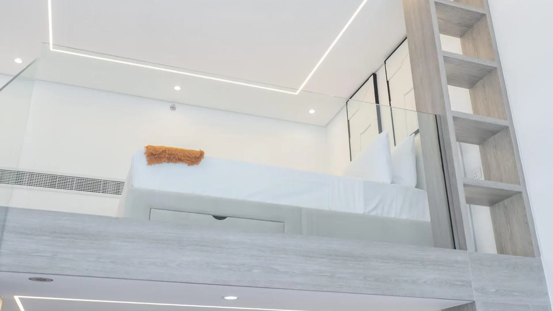 Apartment Chic Loft Studio In Jvc Sleeps 2 With Rooftop Pool Dubai