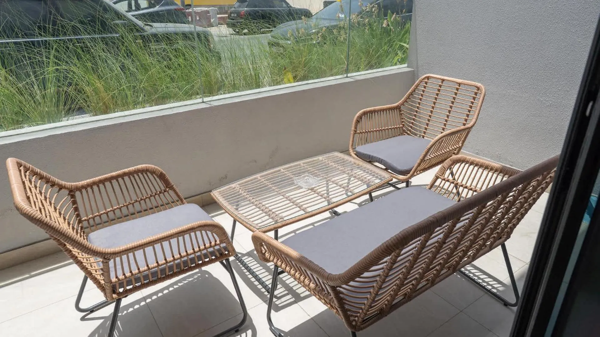 Chic Loft Studio In Jvc Sleeps 2 With Rooftop Pool Dubai 0*,  United Arab Emirates
